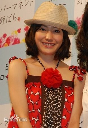 菅野美穗(Kanno Miho)出席活动照素颜照壁纸