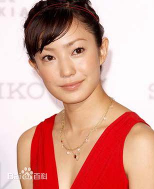 菅野美穗(Kanno Miho)出席活动照素颜照壁纸