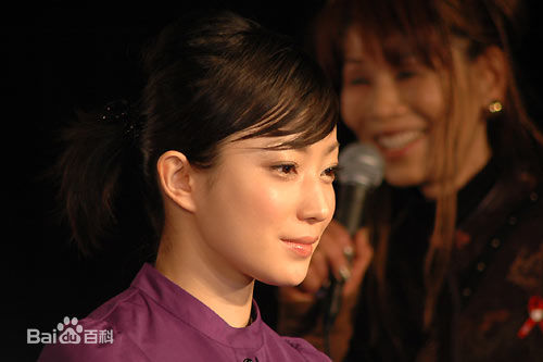 菅野美穗(Kanno Miho)出席活动照素颜照壁纸