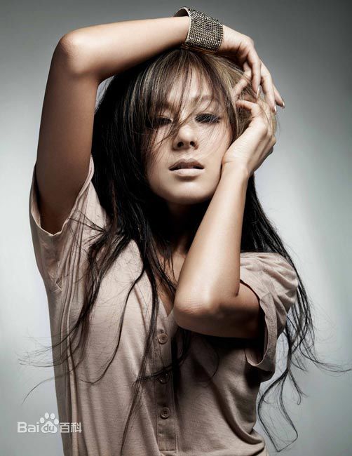 最新蔡妍(Chae Yeon)壁纸