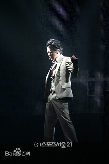 朴忠栽(韩文： /英文：Park Chungjae)演唱会素颜照相册