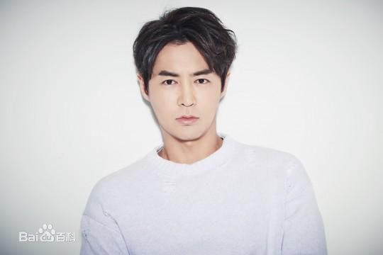 最优质朴忠栽(韩文： /英文：Park Chungjae)生活照