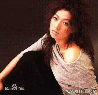 最新赵咏华(Cyndi Chaw)性感图片