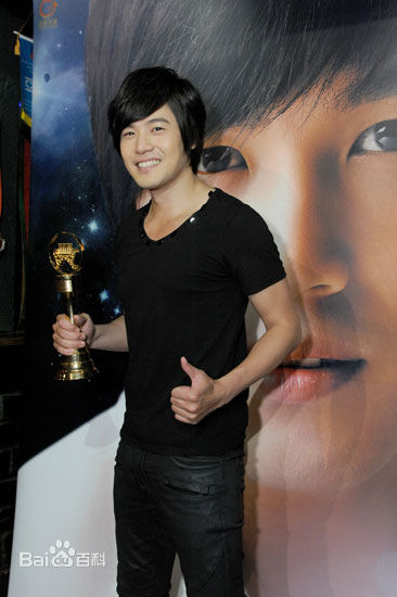 最全黄文星(Hwang Weng-Sing)壁纸