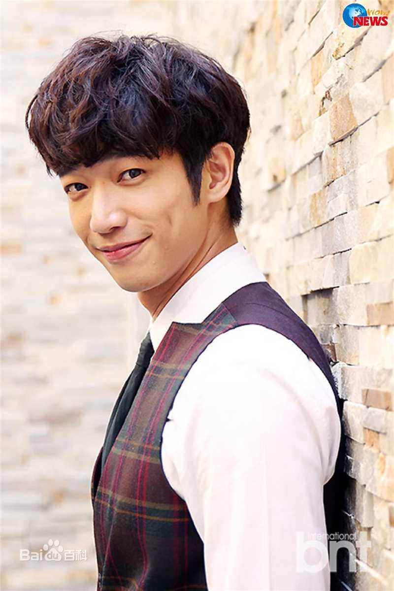 刘以豪(Jasper Liu)韩国行图片图集