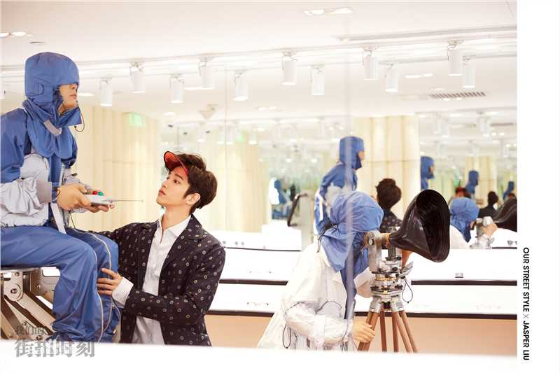 精选刘以豪(Jasper Liu)在《我们的街拍时刻》中的图册