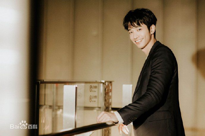 最全刘以豪(Jasper Liu)在《比悲伤更悲伤的故事》北京首映会中的壁纸