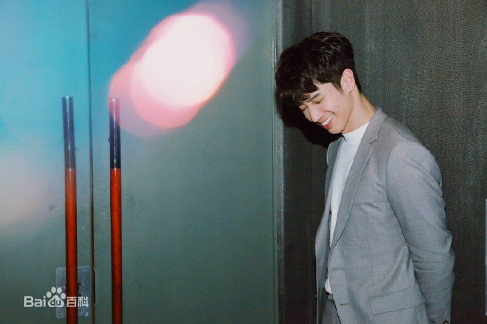 最全刘以豪(Jasper Liu)在《比悲伤更悲伤的故事》北京首映会中的壁纸