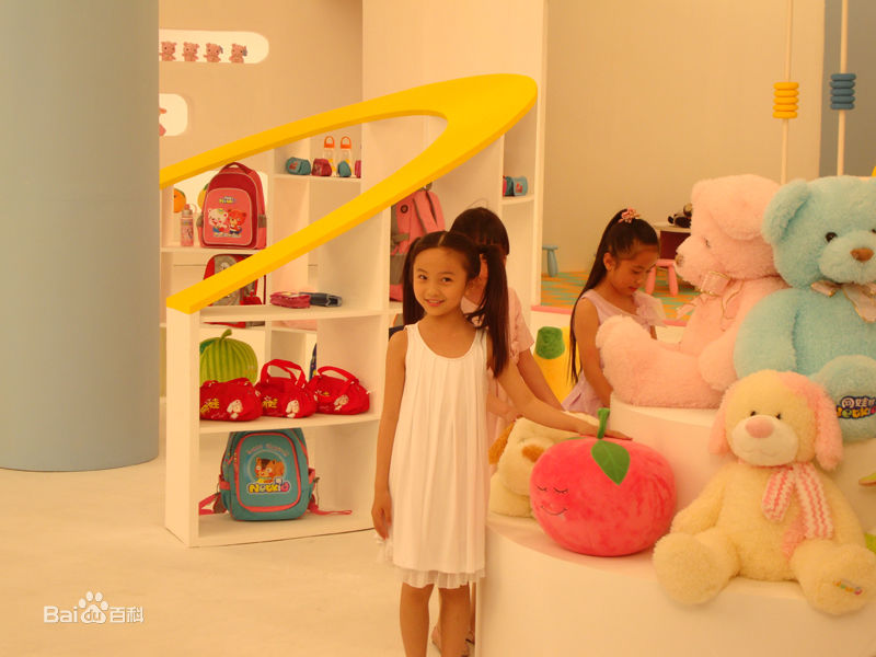 林妙可(Miaoke Lin) 广告 MV拍摄前后照片