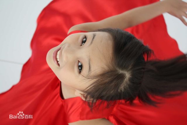 林妙可(Miaoke Lin) 广告 MV拍摄前后照片