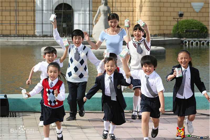 林妙可(Miaoke Lin)广告代言照性感图片图集