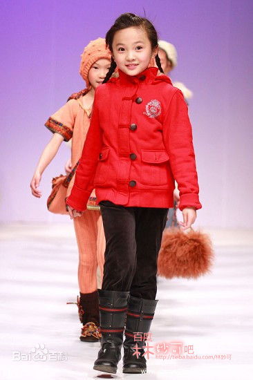 林妙可(Miaoke Lin)童装走秀照性感图片壁纸