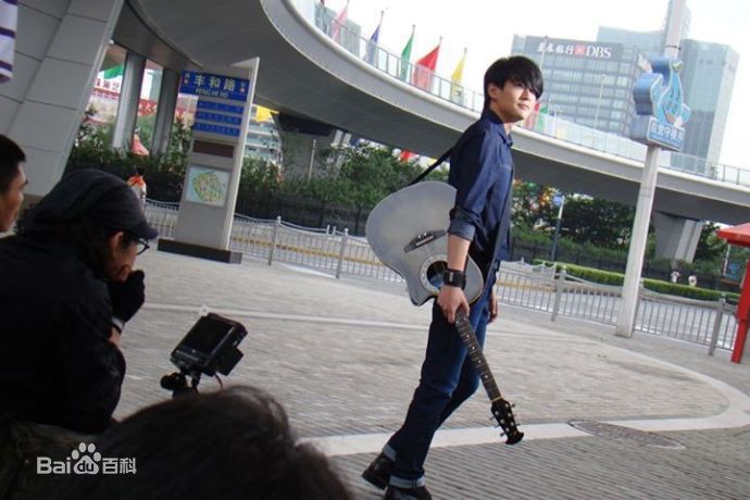 陈乃荣(Nylon Chen)在《春》中的