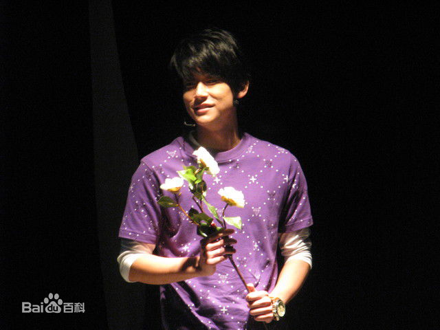 陈乃荣(Nylon Chen)女王不下班性感图片图集