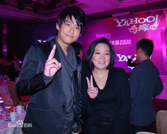 陈乃荣(Nylon Chen)出席活动的生活照相册