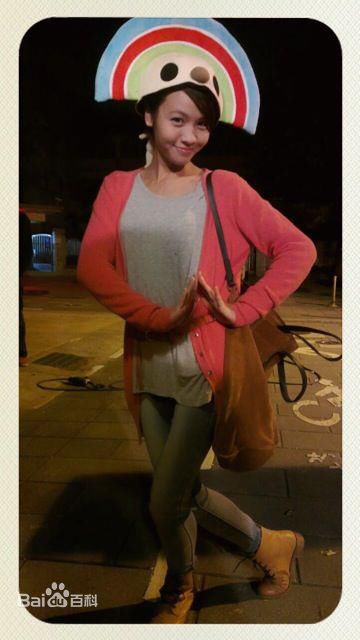 黄姵嘉姵嘉生活照图册