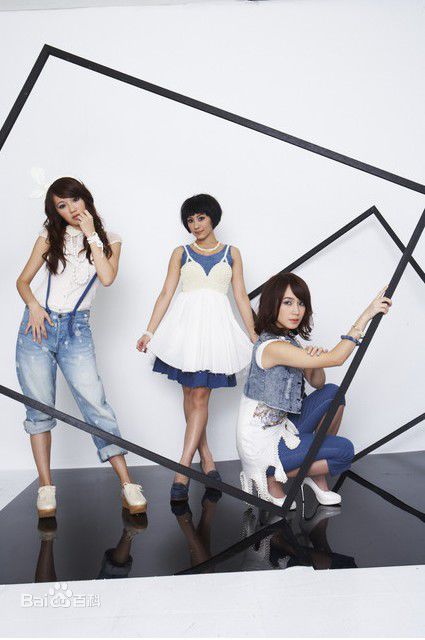 黄瀞怡(Albee Huang)黑girl壁纸壁纸