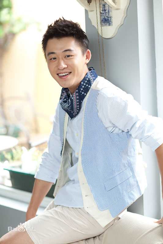 张承(Rizo)最新照壁纸