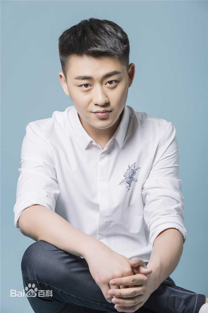 张承(Rizo)最新照壁纸