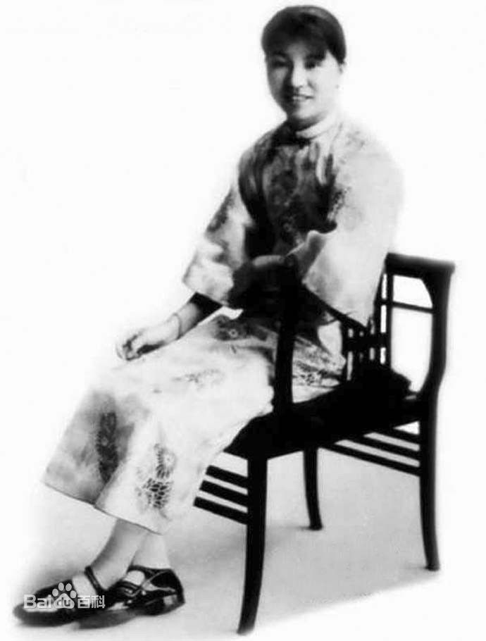 最新朱枫性感图片