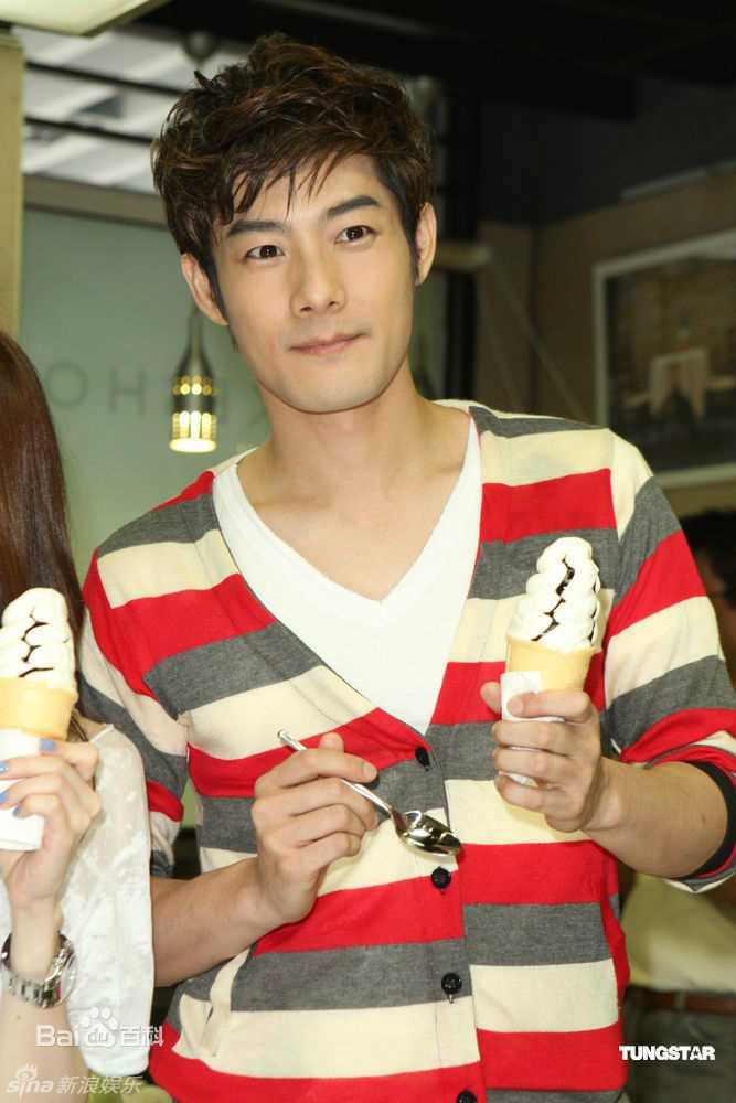 施易男(Eli Si)图册前后照片