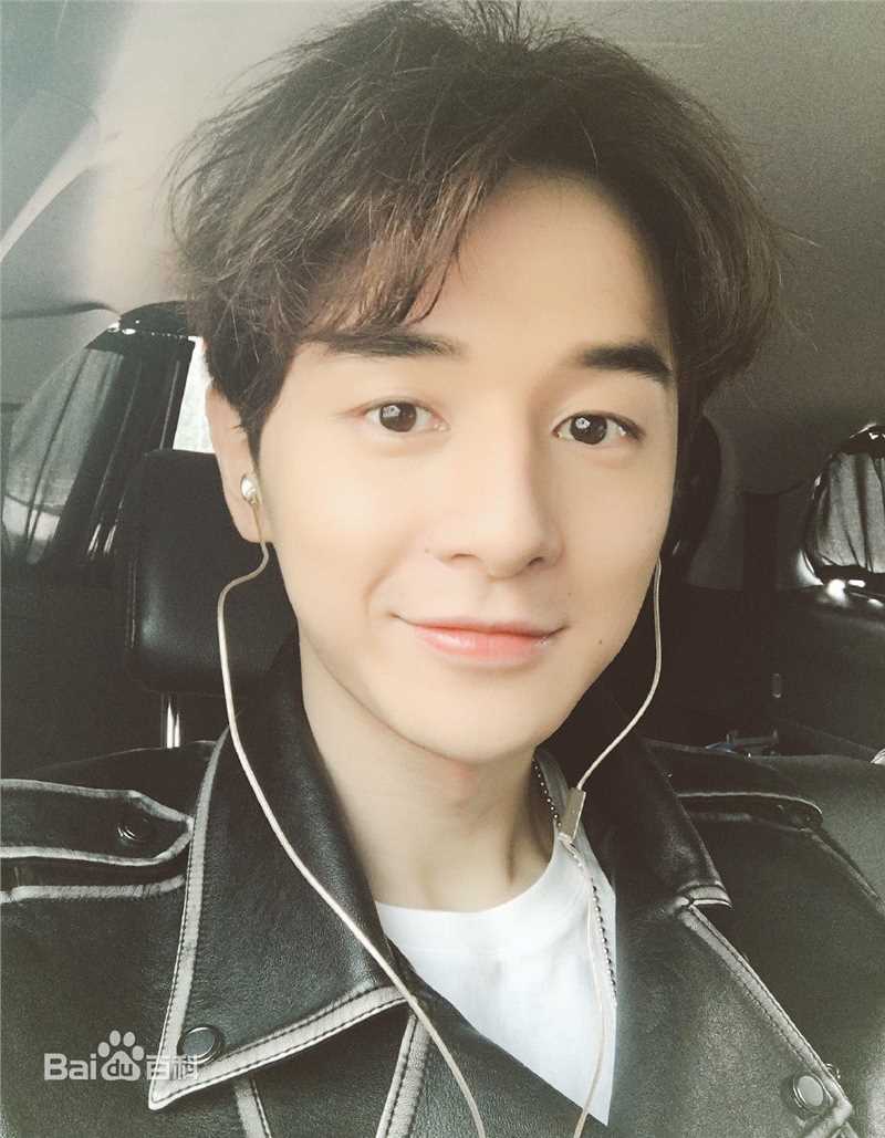 张轩睿(Derek Chang)生活照性感图片图集