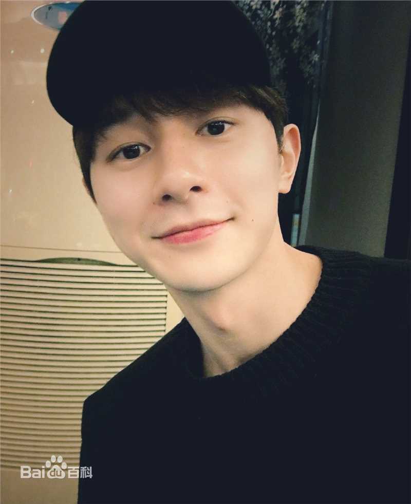 张轩睿(Derek Chang)生活照性感图片图集