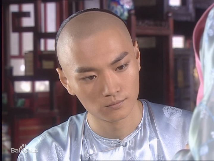 赵鸿飞在2004年《皇太子秘史》饰演雍正中的