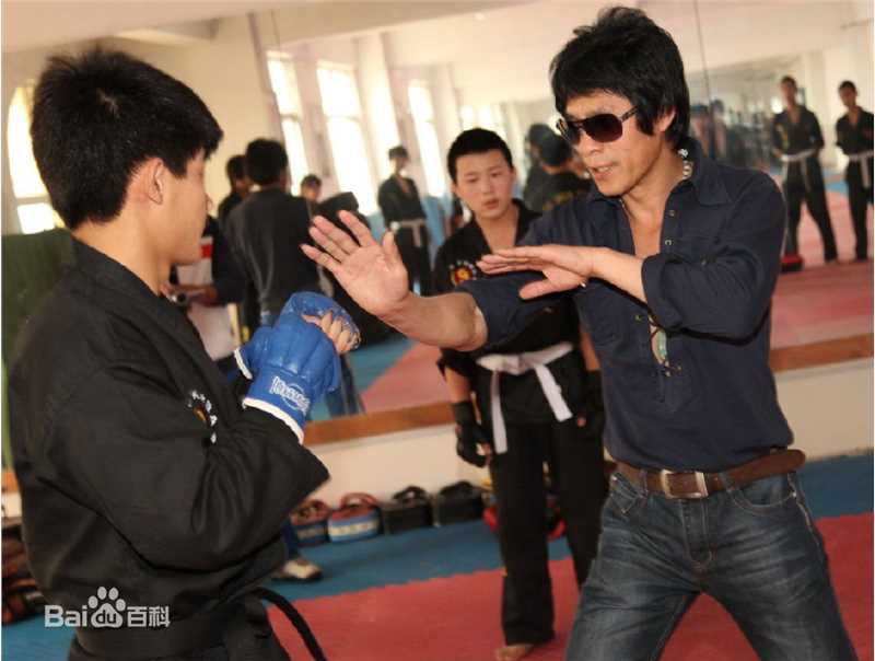 高清石天龙性感图片