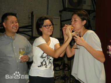 吴卓林(Wu Zhuolin)成龙女儿性感图片图集