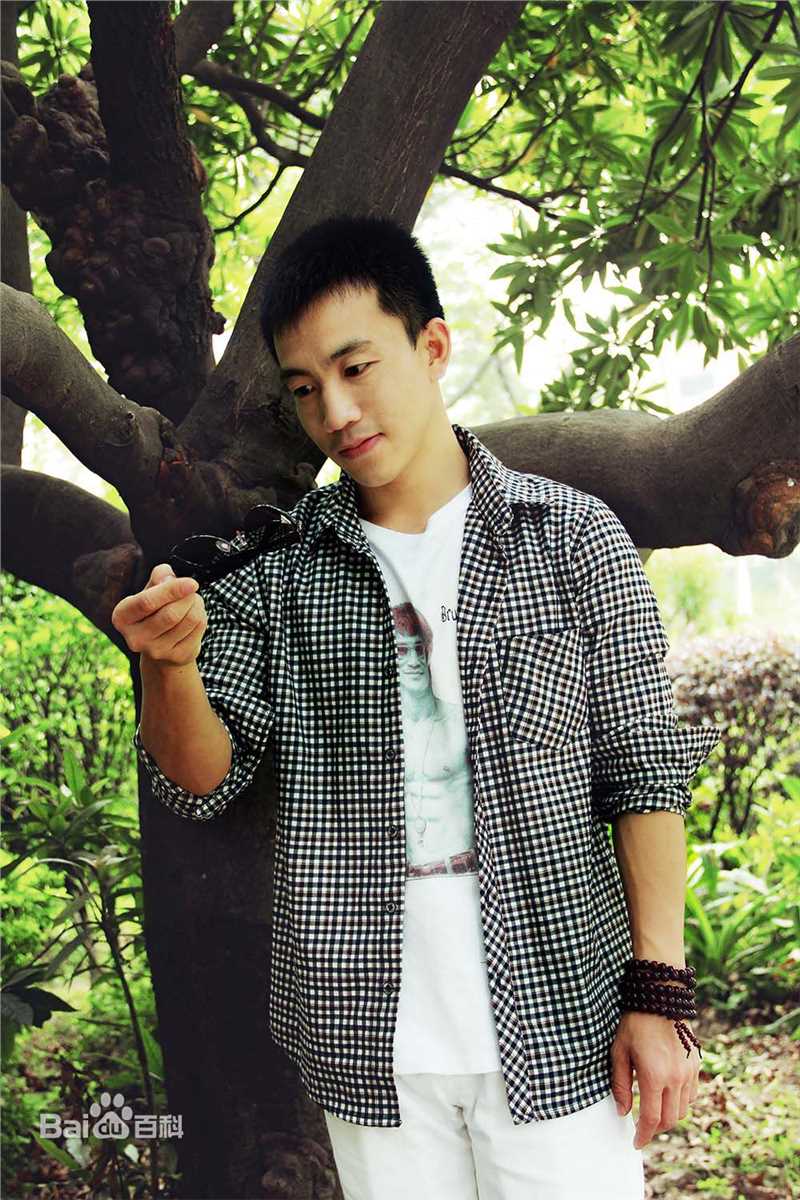 黄海刚(chinadragon)生活照性感图片图集