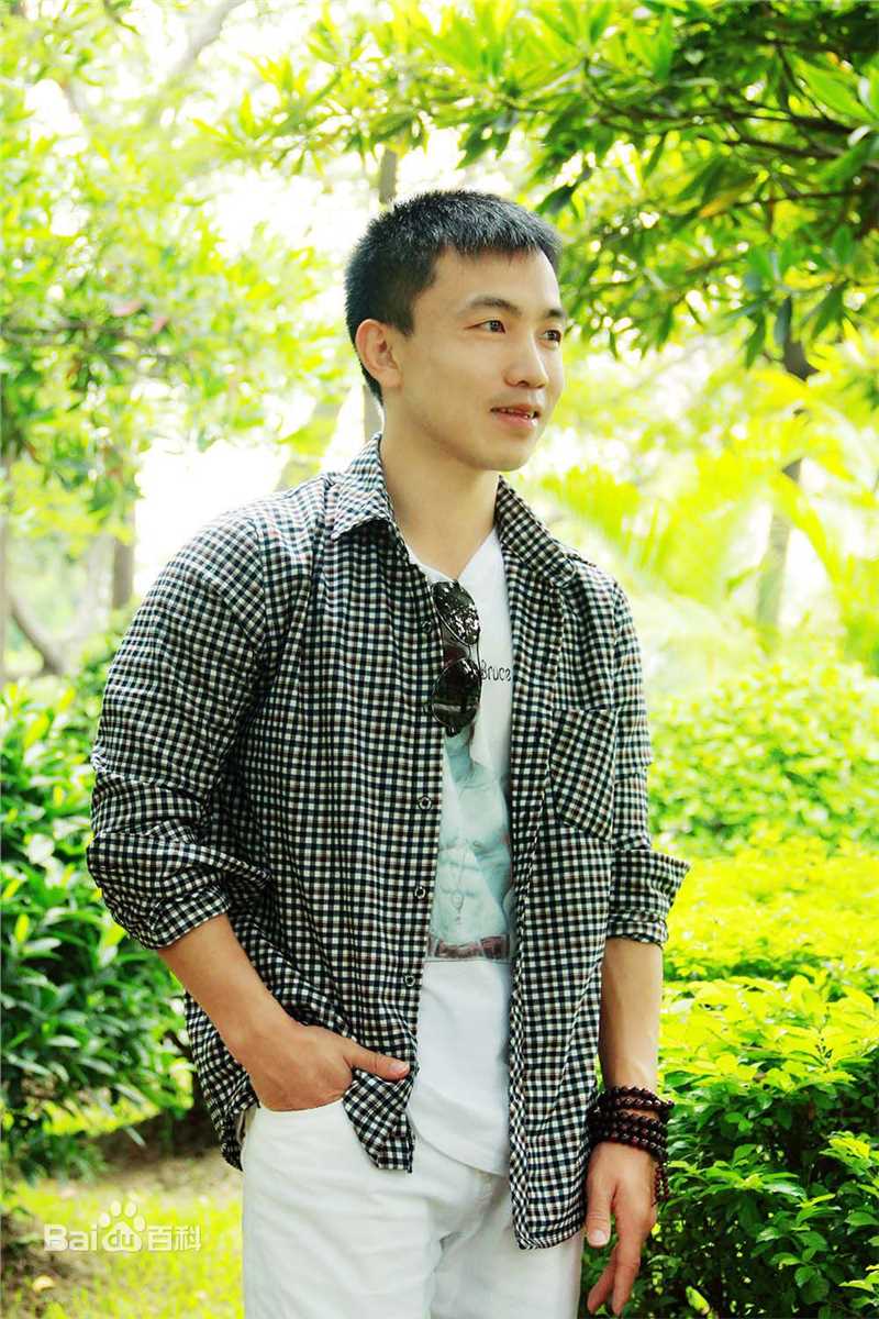 黄海刚(chinadragon)生活照性感图片图集