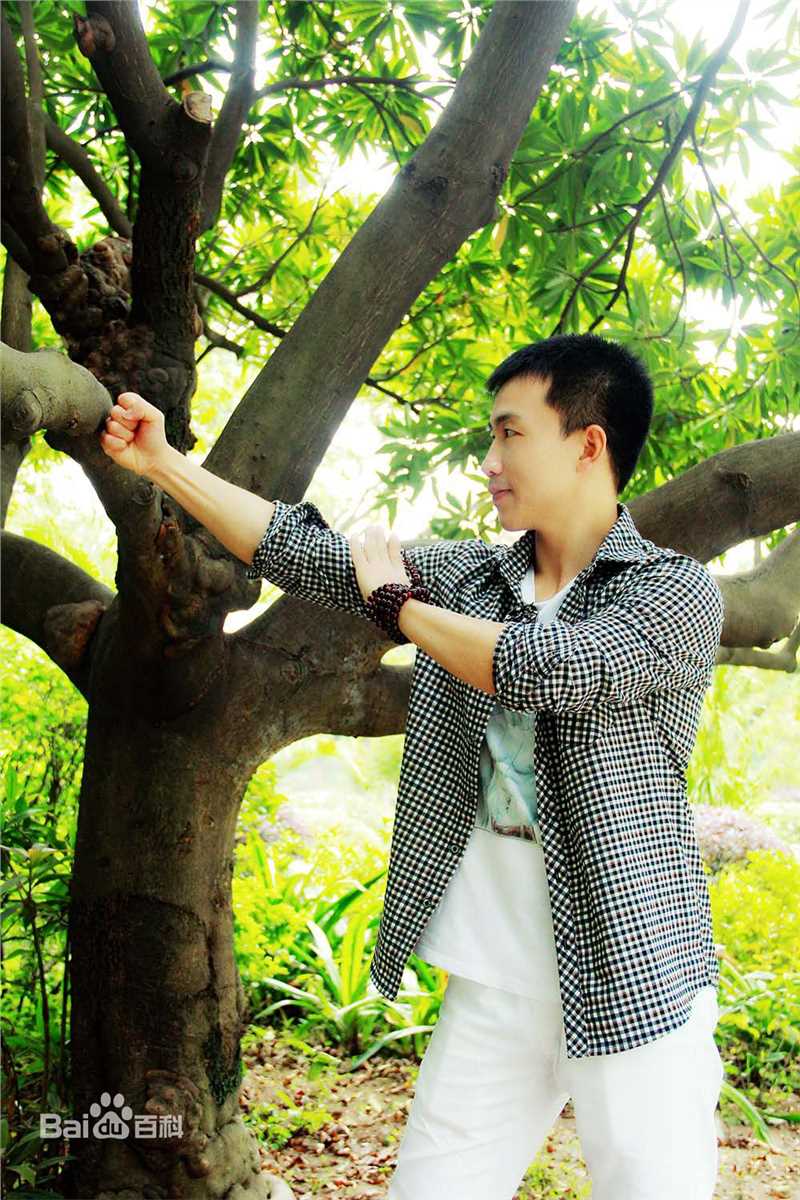 黄海刚(chinadragon)生活照性感图片图集