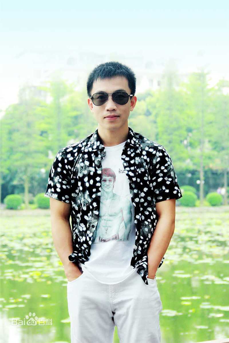 黄海刚(chinadragon)生活照性感图片图集