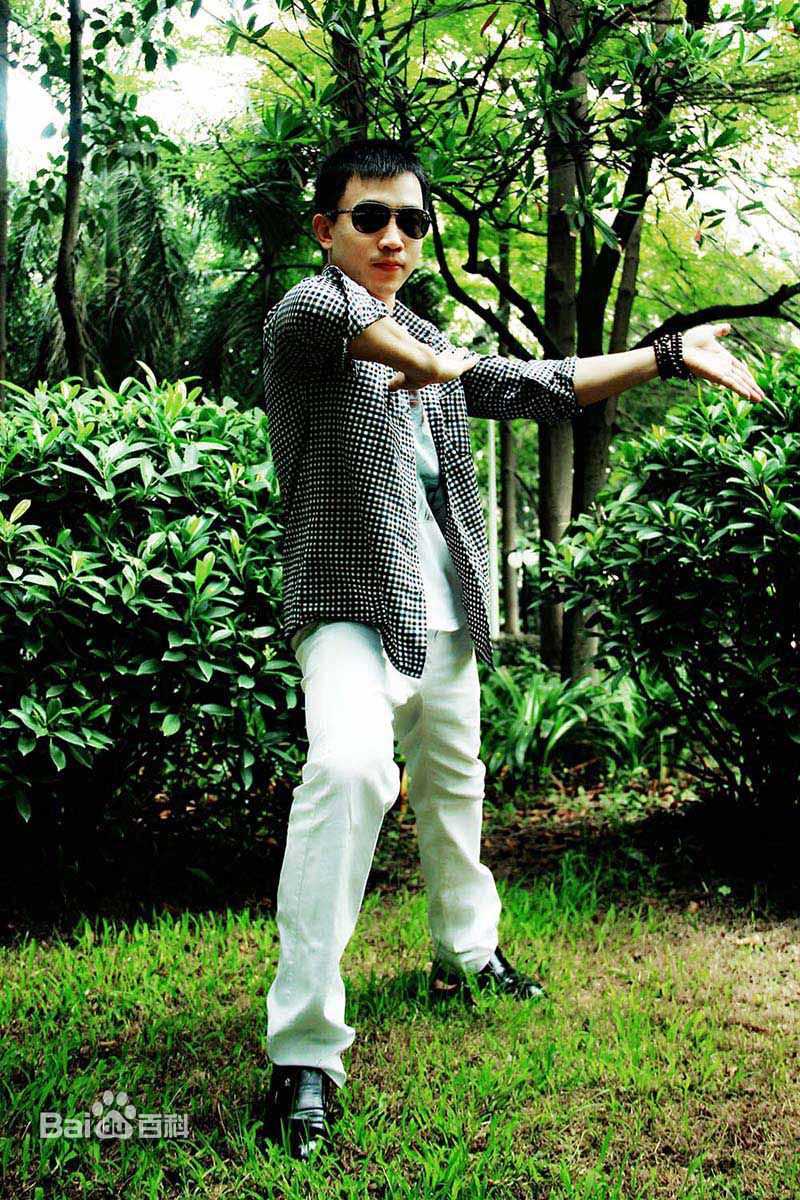 黄海刚(chinadragon)生活照性感图片图集