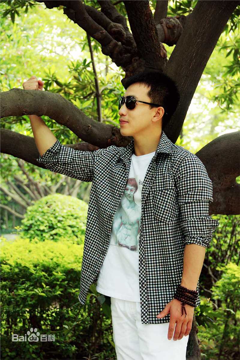 黄海刚(chinadragon)生活照性感图片图集