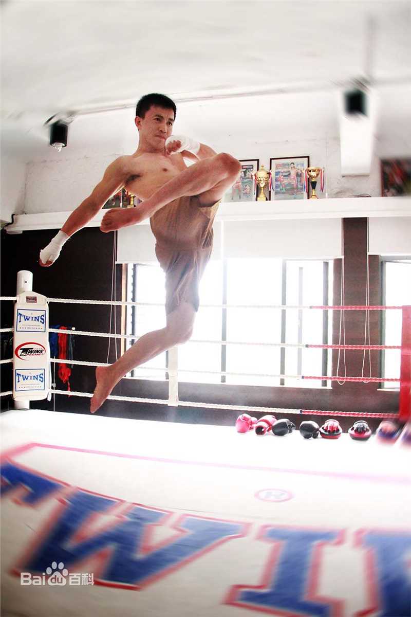 黄海刚(chinadragon)动作照图片图集