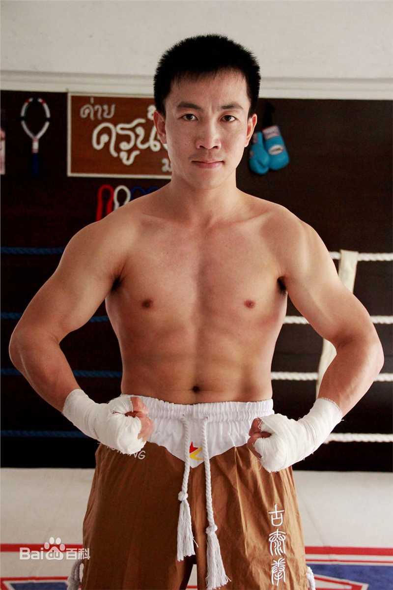 黄海刚(chinadragon)动作照图片图集