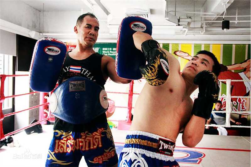 黄海刚(chinadragon)动作照图片图集