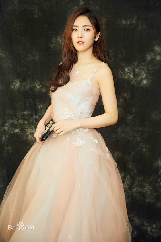 蔡文静腾讯星光大赏前后照片