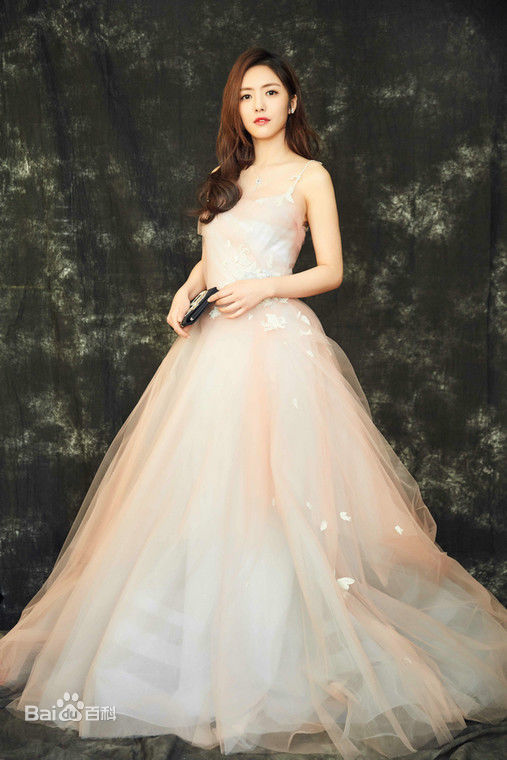 蔡文静腾讯星光大赏前后照片