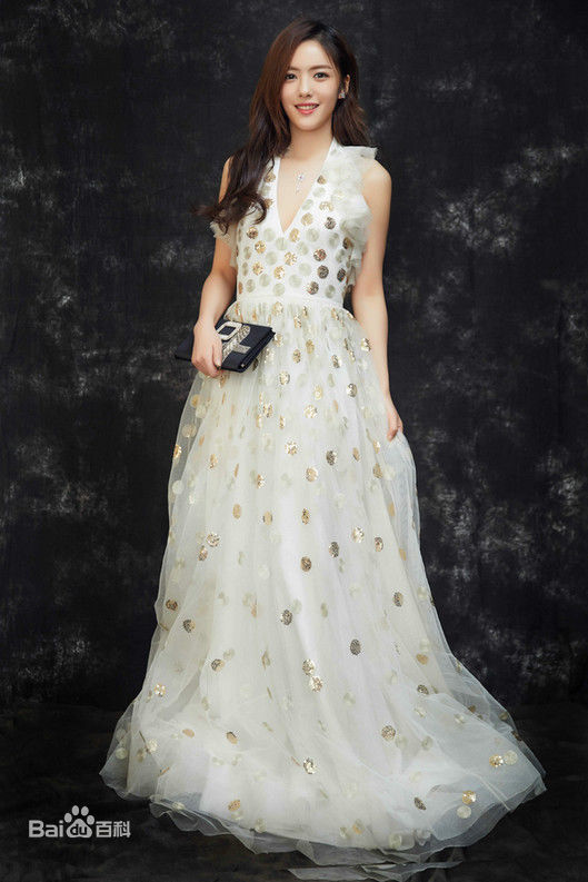 蔡文静腾讯星光大赏前后照片