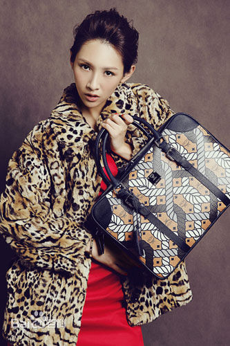 王梓诺(Dee)高清《财富圈》杂志图册