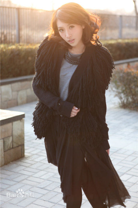 王梓诺(Dee)宣传造型2前后照片