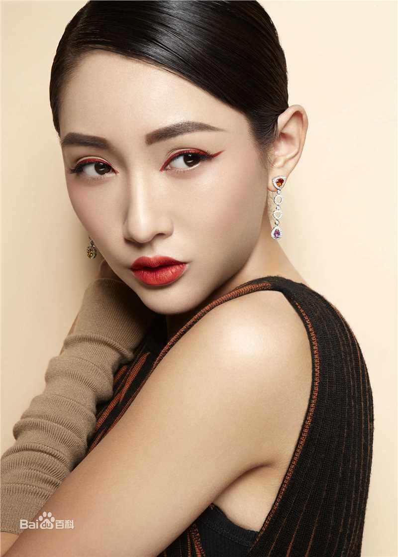 王梓诺(Dee)拍摄费加罗杂志