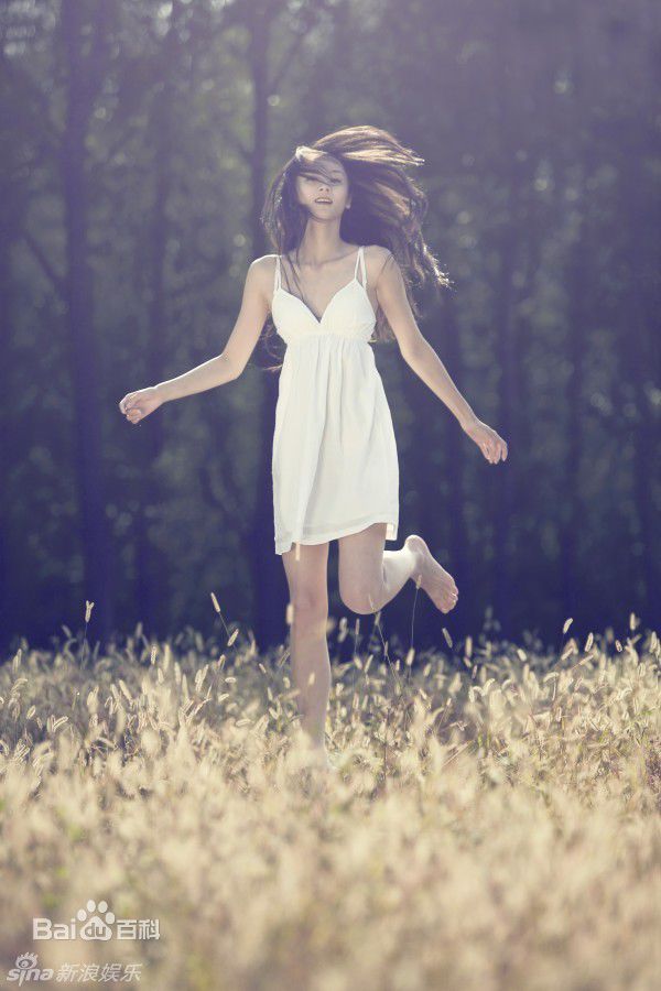 最优质章龄之(Zhang Lingzhi)精彩图册