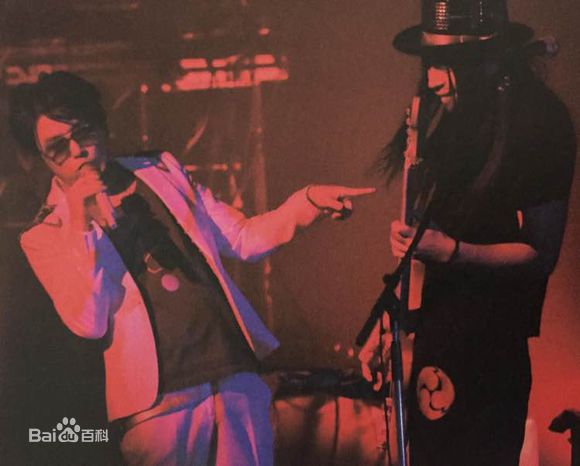 堂本刚(Tsuyoshi Domoto)舞台表演生活照