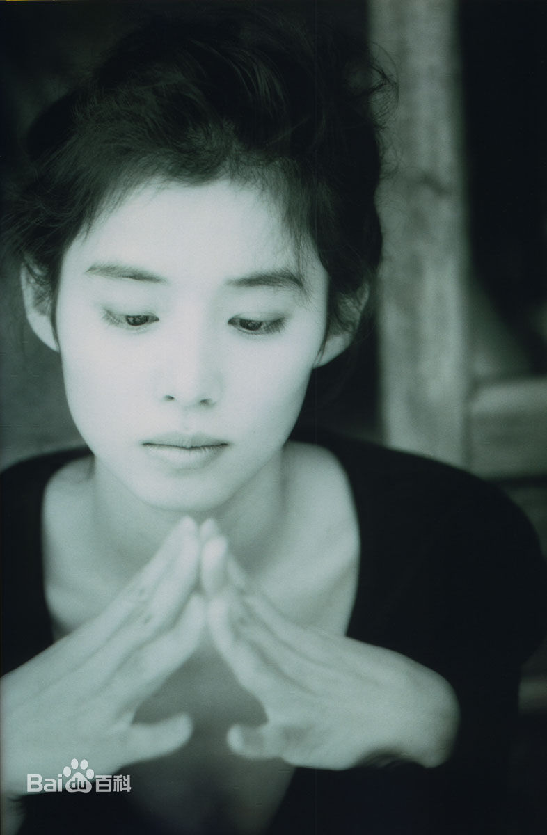 石田百合子(石田ゆり子、Yuriko Ishida)前后照片