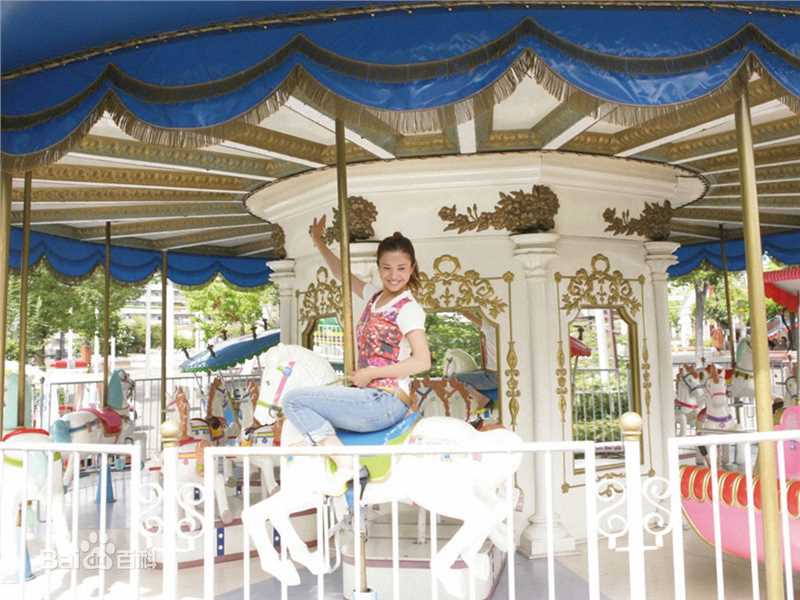 吉高由里子(日文平假名：よしたか ゆりこ)个人照片