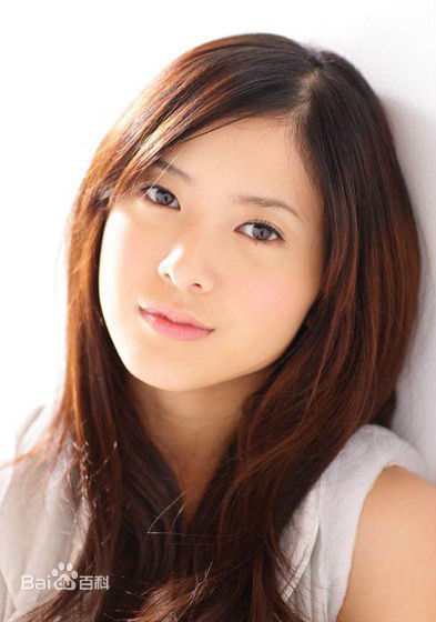 吉高由里子(日文平假名：よしたか ゆりこ)个人照片